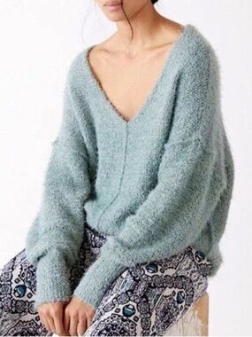 FREE PEOPLE Icing Oversized Fuzzy V Neck Sweater Green Size Large